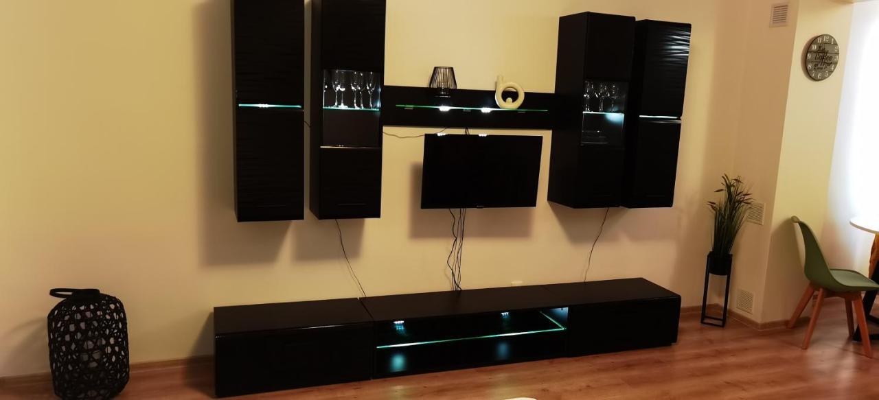Focus Lux Apartment Miercurea Ciuc Bagian luar foto